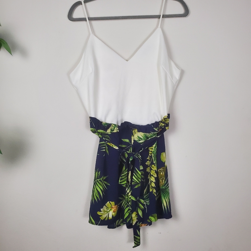 Shop17 Tropical Print Romper White  Spaghetti Strap Top Size Large